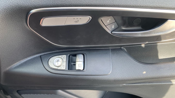 Mercedes-Benz Vito L2 Diesel Rwd 119CDI Select Crew Van 9G-Tronic - Image 36